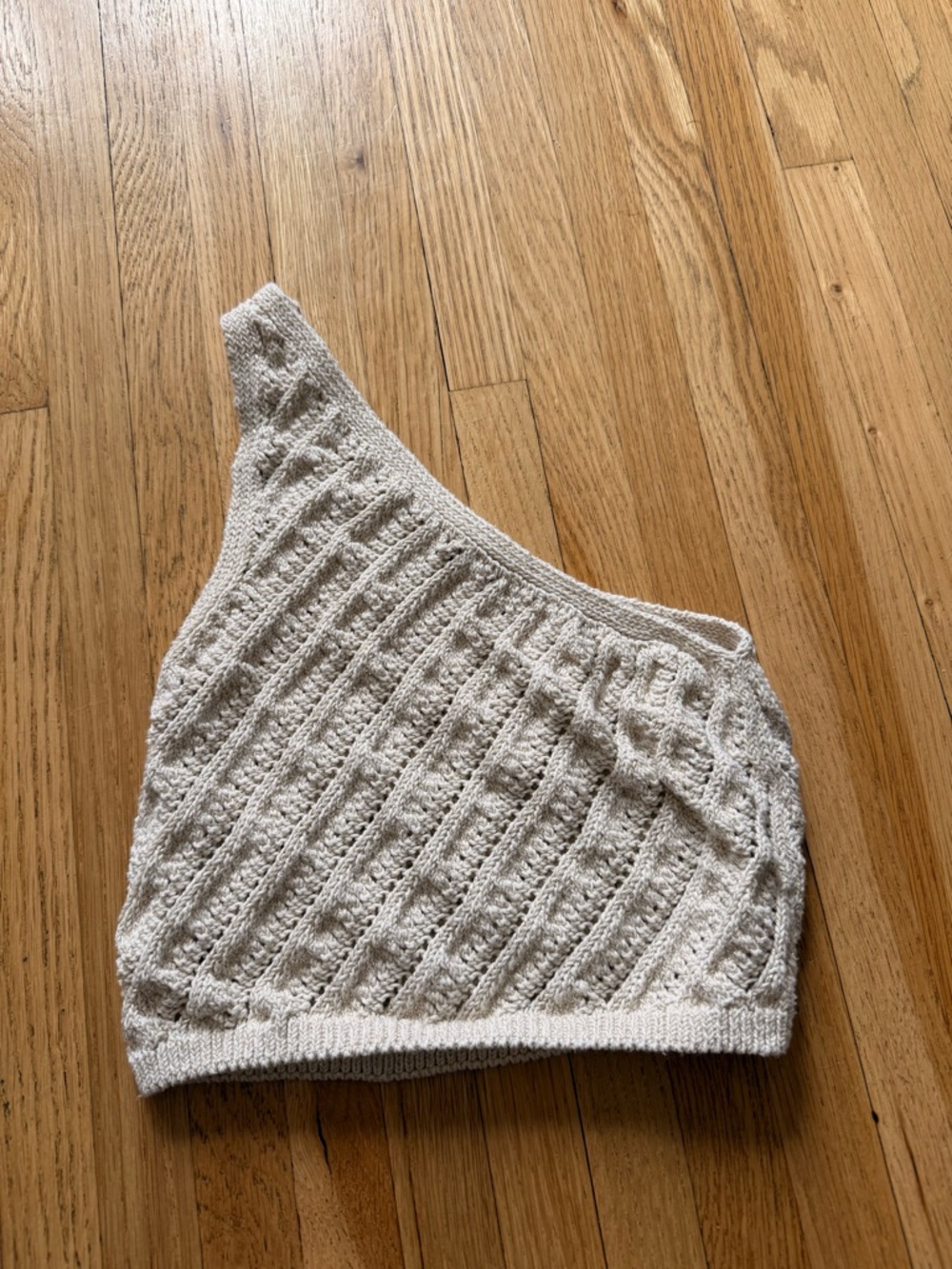 Stradivarius Cream One-Shoulder Knit Crop Top